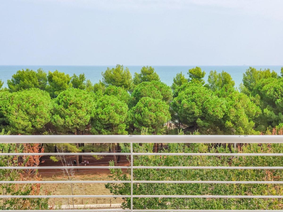 Homiday - Cerrano Park Resort ปีเนโต ภายนอก รูปภาพ